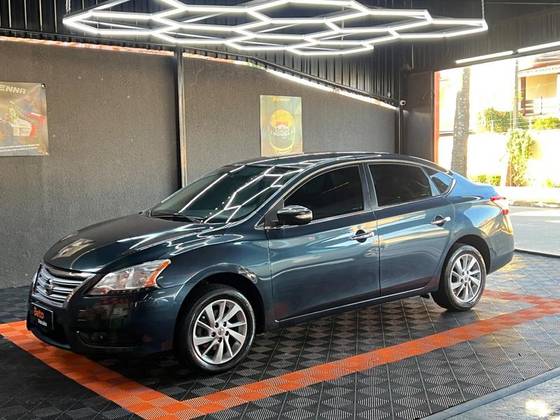 NISSAN SENTRA 2.0 SV 16V FLEX 4P AUTOMÁTICO